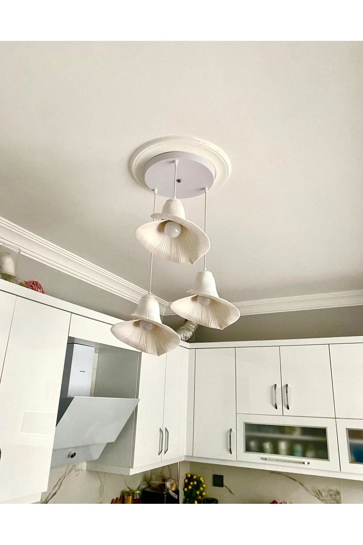 Su Zambağı Taş Dokulu Modern İskandinav Tarz 3lü Sarkıt Oturma Odası - Salon Avize