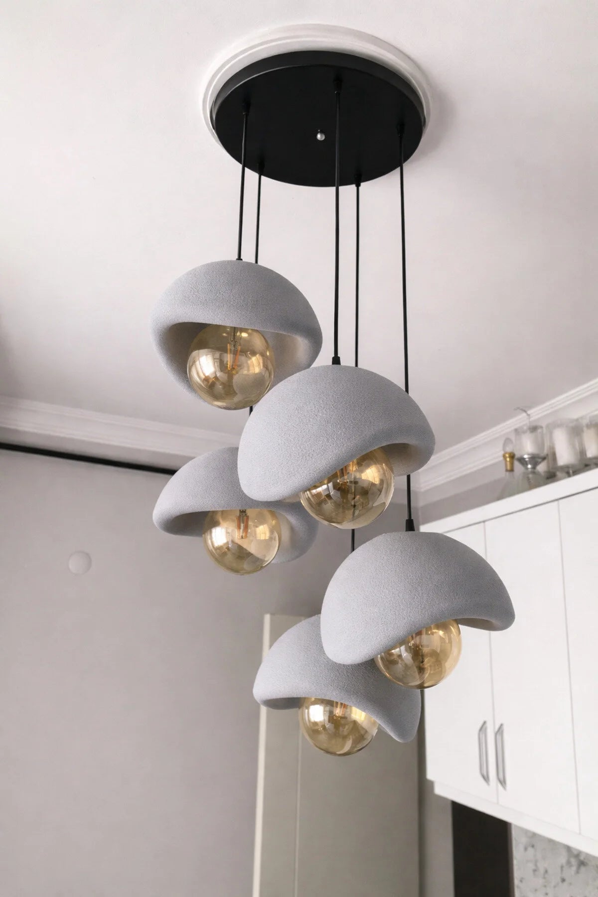 Modern 5'li Avize Beton Dokulu - Salon ve Oturma Odası İçin Şık Tasarım